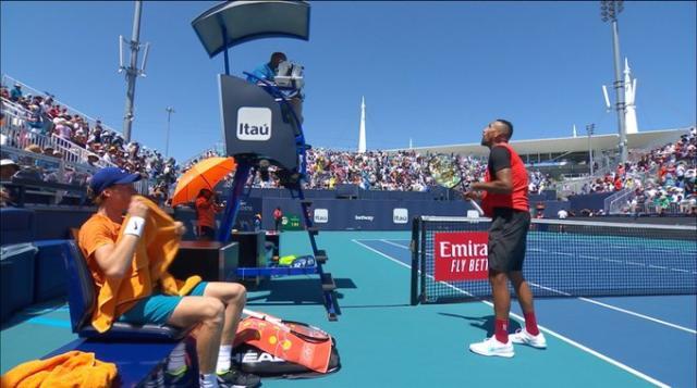 1648693792935093049.jpg 克耶高斯迈阿密吵架.jpg